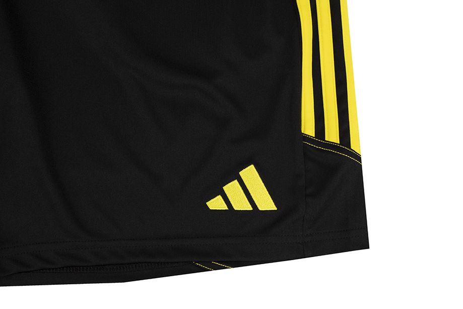 adidas dziecięcy strój sportowy koszulka spodenki Tiro 23 Club Training Jersey IC1591/IC1593 adidas dziecięcy strój sportowy koszulka spodenki Tiro 23 Club Training Jersey IC1591/IC1593