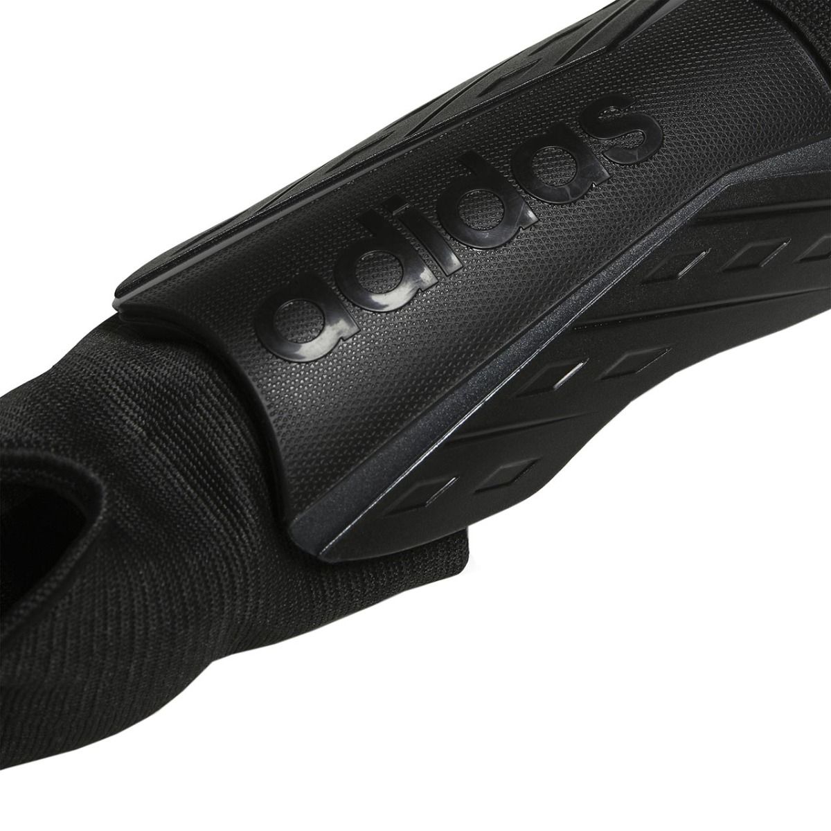 adidas Ochraniacze piłkarskie Tiro Match Shin Guards HN5607