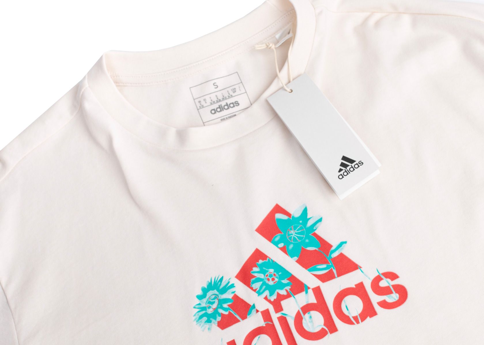 adidas Koszulka damska Flower Pack Badge of Sport IT1421