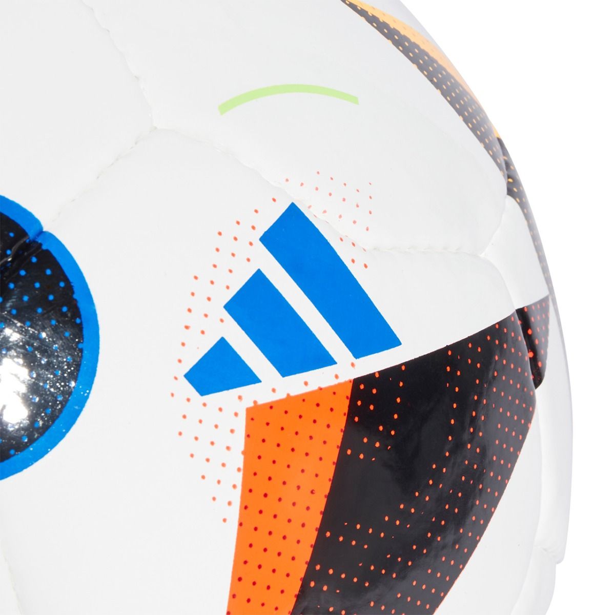 adidas Piłka nożna Futsal Euro24 Fussballliebe Pro Sala IN9364 adidas Piłka nożna Futsal Euro24 Fussballliebe Pro Sala IN9364