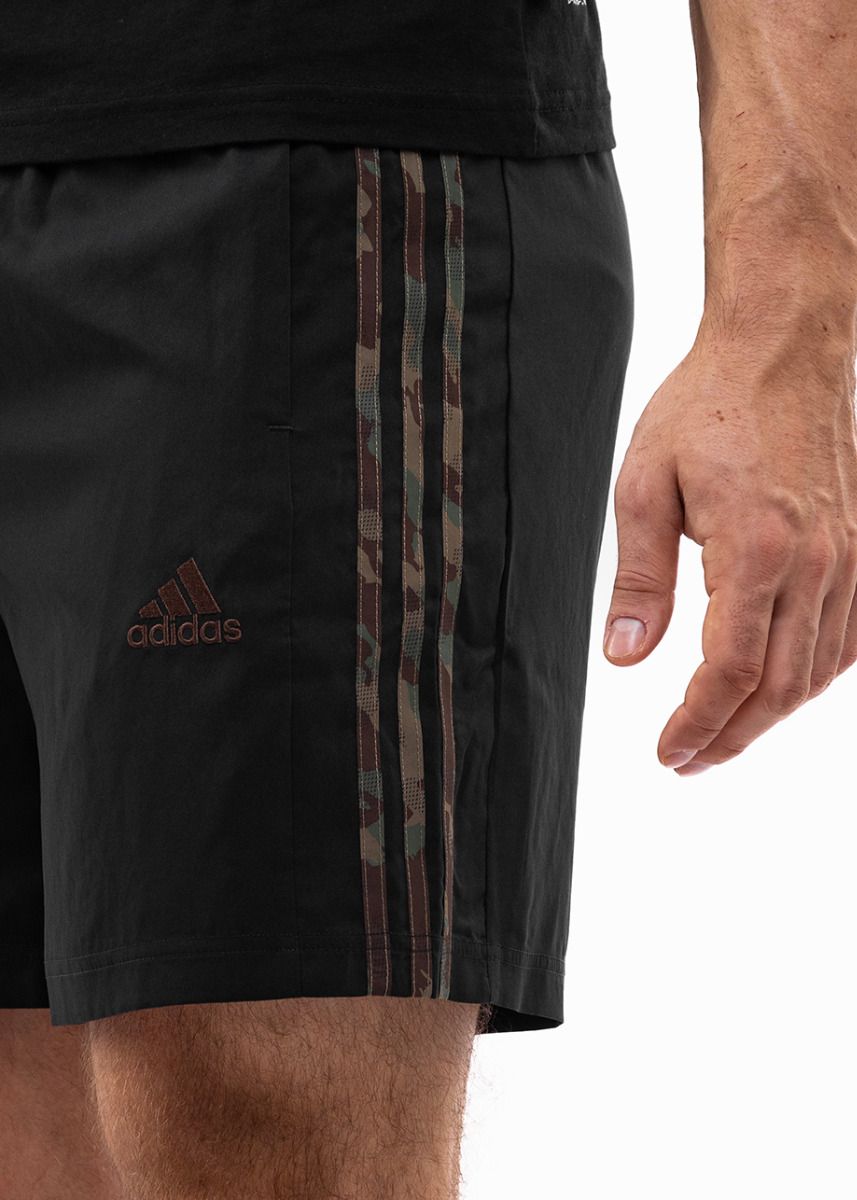 adidas Spodenki męskie Aeroready Essentials Chelsea 3-Stripes Shorts IC1493