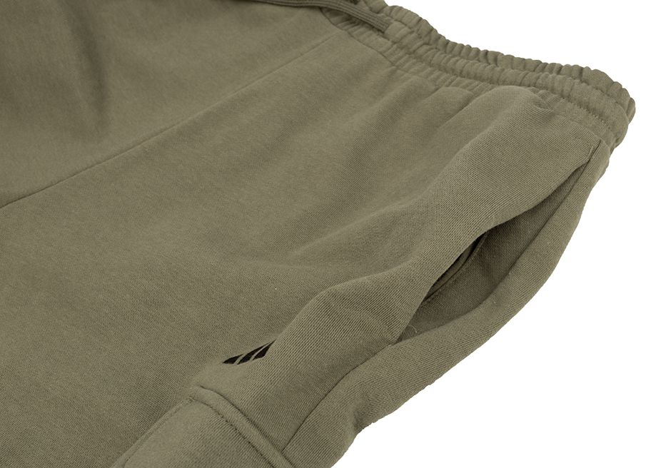 adidas Spodenki męskie Essentials Feel Cozy French Terry Cargo JE6292 adidas Spodenki męskie Essentials Feel Cozy French Terry Cargo JE6292