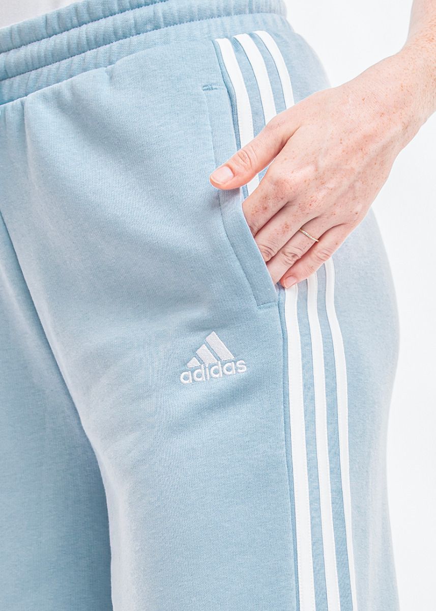 adidas Spodnie damskie Essentials 3-Stripes Fleece Wide IR5384