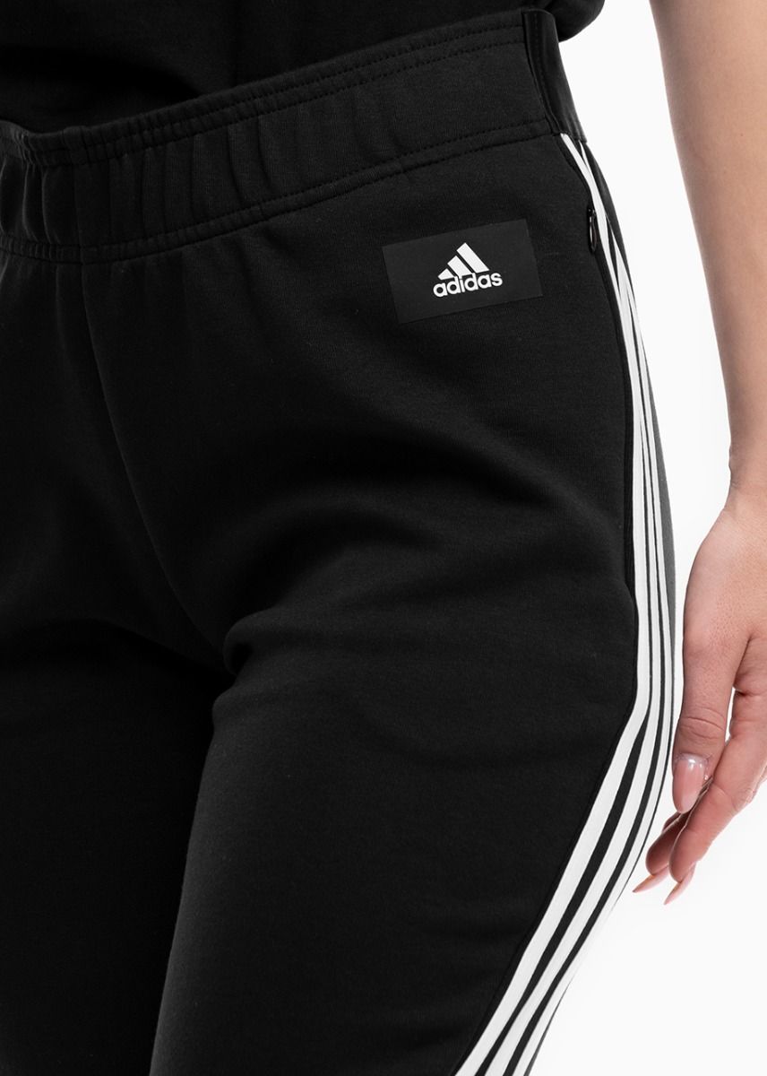 adidas Spodnie damskie Sportswear Future Icons 3S Skinny Pant GU9689