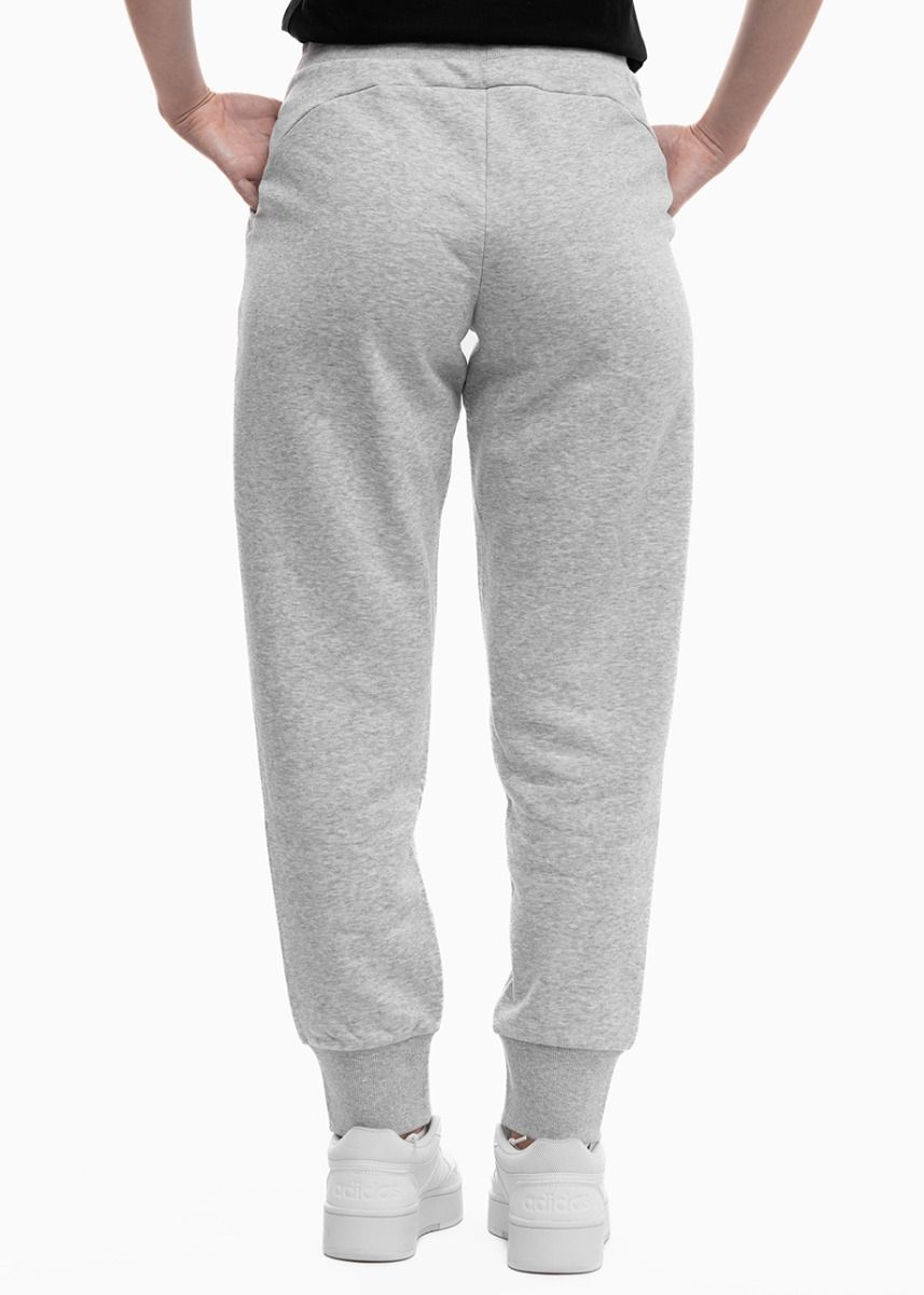 PUMA Spodnie damskie ESS Sweatpants FL 586839 04