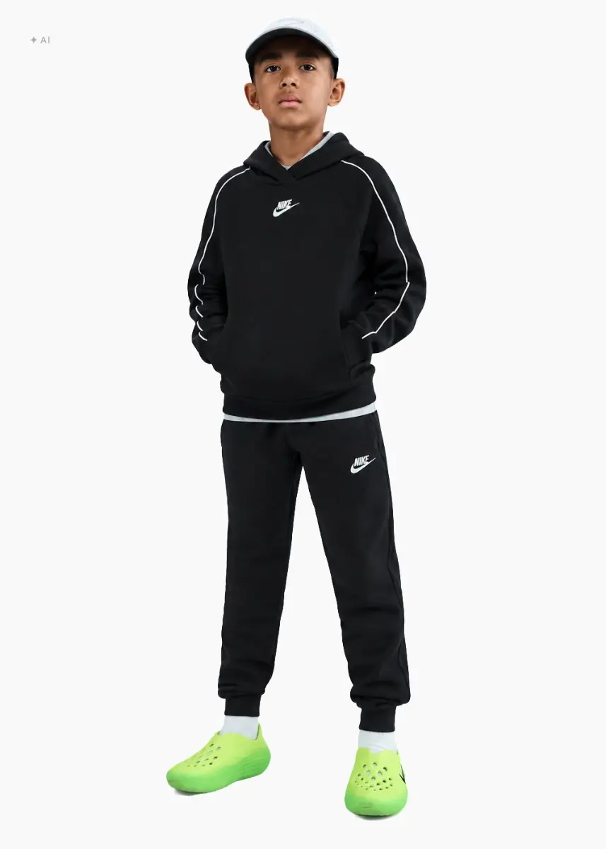 Dres dla dzieci Nike Sportswear Club Fleece HQ9318 010