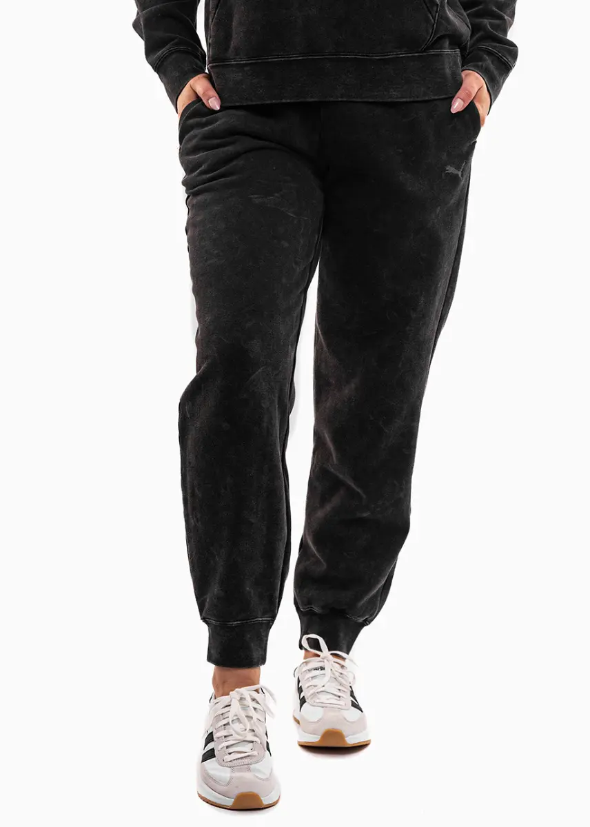 PUMA Spodnie damskie ESS Elevated Comfort Wash Sweatpants 688104 01